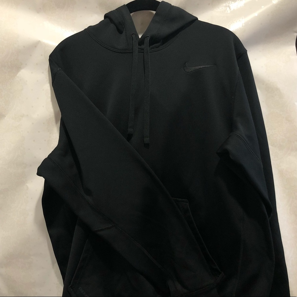 Men’s Medium Nike Pullover